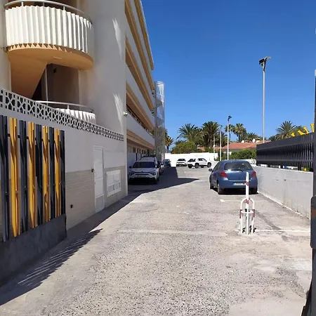 Lapo Yumbo Center * プラヤ・デル・イングレス