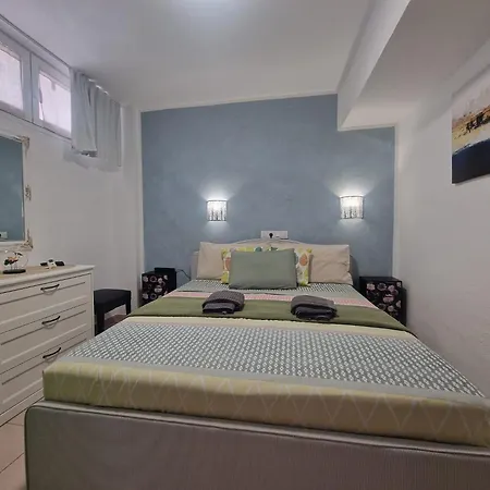 Lapo Yumbo Center アパート